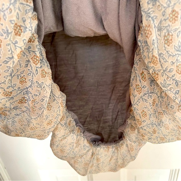 Giusy Italian Silk Blouse Top small Pure 100% Silk Peasant Top NWT Flowers - Picture 8 of 10